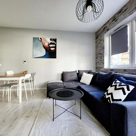Apartstars - Powstancow #32 With Terrace 热舒夫 外观 照片